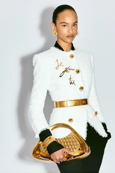 Look 17